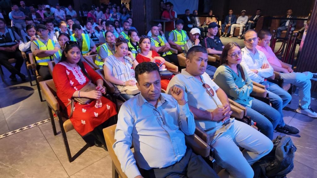 दुबईमा सम्पन्न श्रमिक सचेतना कार्यक्रम: नेपाली दूतावासको सशक्त पहल (भिडियो सहित)